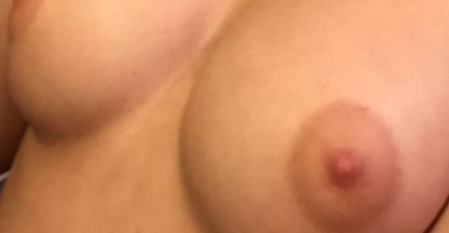 Mes beaux seins vu de pres